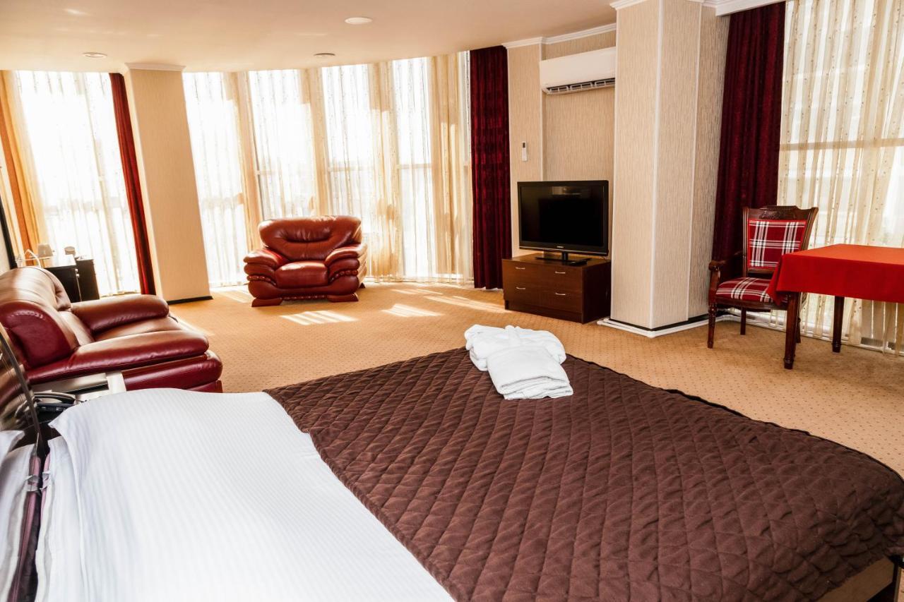 Golden Palace Aktau  Exteriér fotografie